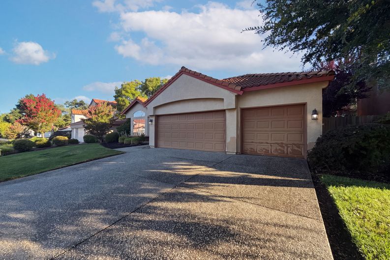 Photo 28 of 44 of 5344 Swindon Rd, Rocklin, CA
