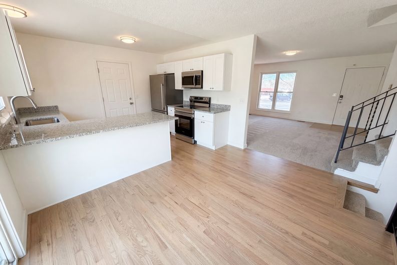 Photo 8 of 26 of 1146 S Cathay St, Aurora, CO