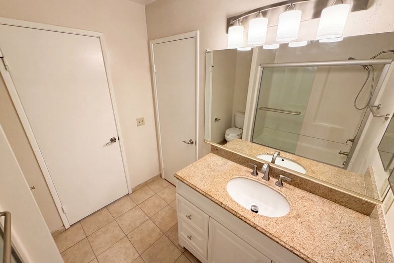 Photo 11 of 30 of 22432 S Vermont Ave, Torrance, CA