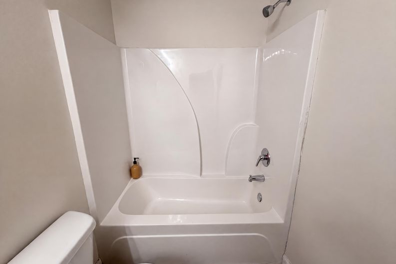 Photo 17 of 19 of 2627 Glenbrook Ln, Conyers, GA