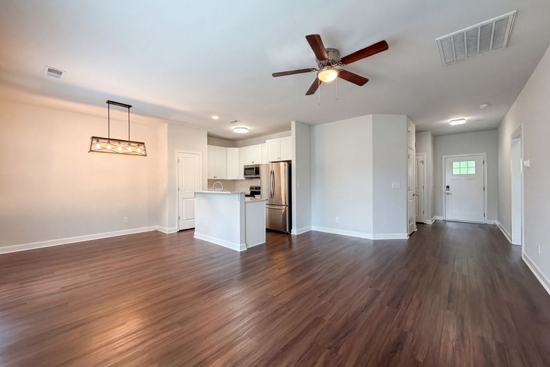 Photo 6 of 16 of 5704 Woodard St, Charlotte, NC