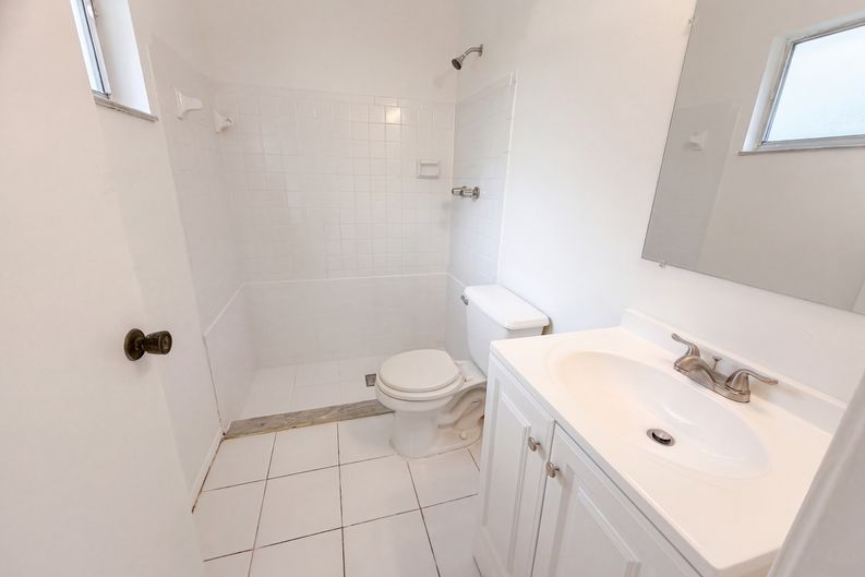 Photo 15 of 21 of 1832 SE Wexford Ct, Port Saint Lucie, FL
