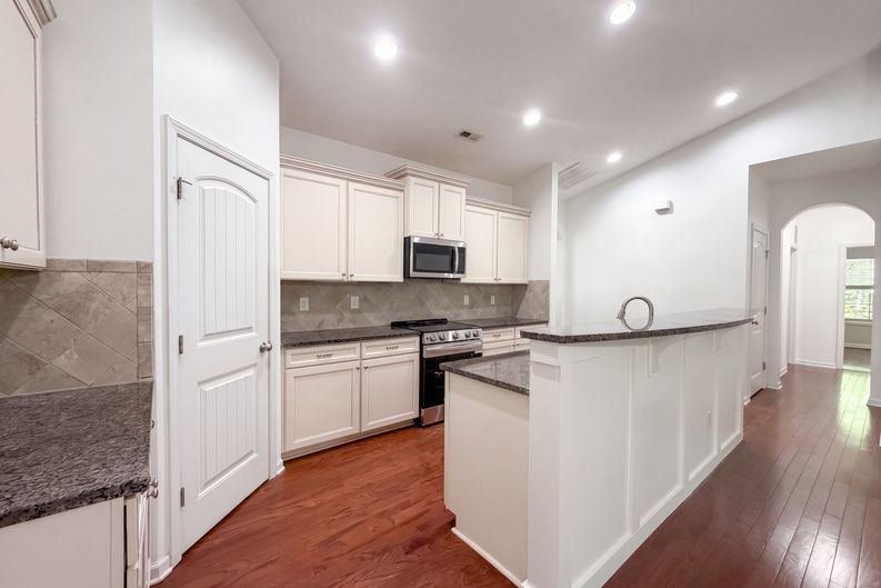 Photo 11 of 28 of 6621 Blalock Forest Dr, Willow Spring, NC