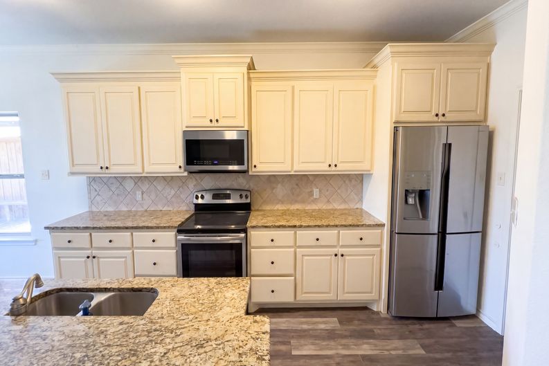 Photo 13 of 27 of 8809 10th St, Lubbock, TX