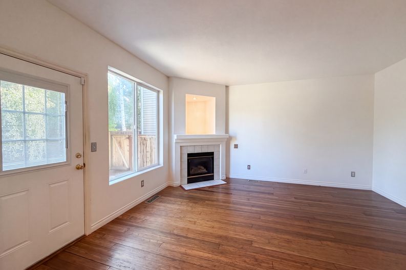 Photo 8 of 21 of 773 NW Forest Creek Dr, Hillsboro, OR