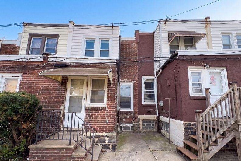 Photo 18 of 21 of 1809 Wakeling St, Philadelphia, PA