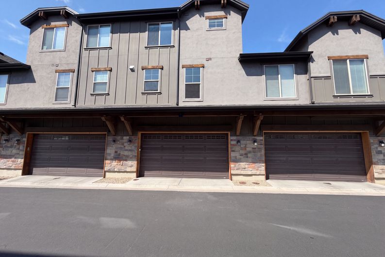 Photo 21 of 24 of 10452 S Sage Canal Way, Sandy, UT