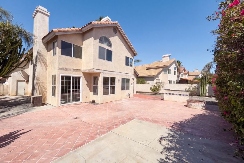 Photo 23 of 25 of 8932 Mesa Oak Dr, Riverside, CA