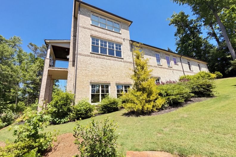Photo 5 of 30 of 500 Founders Dr E, Alpharetta, GA