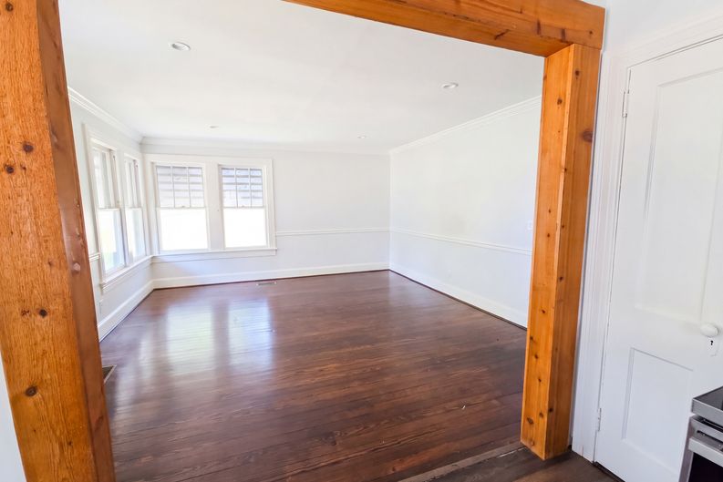Photo 8 of 18 of 1401 E 9th St, Anniston, AL