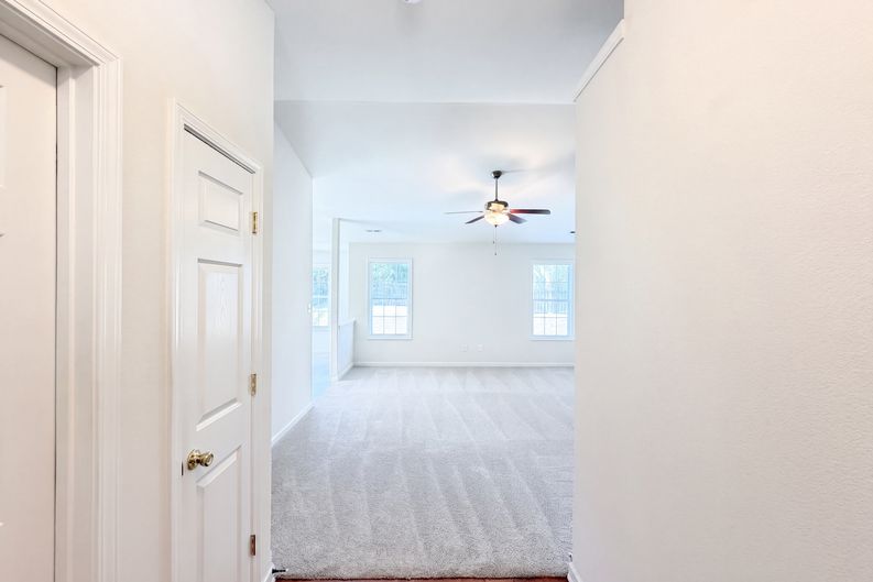 Photo 7 of 19 of 10215 Orchard Grass Ct, Charlotte, NC