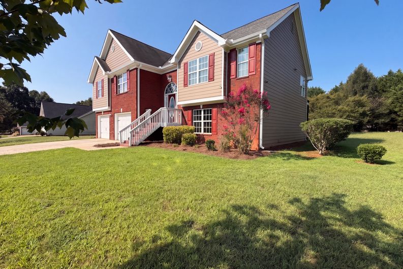 Photo 85 of 100 of 70 Feldspar Dr, Jefferson, GA