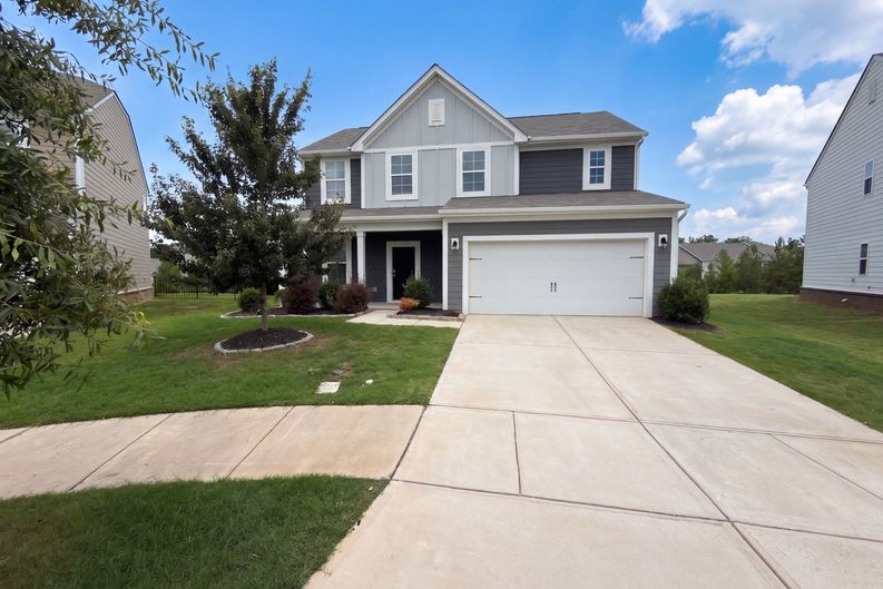 Photo 17 of 20 of 2818 Dominion Ct, Monroe, NC