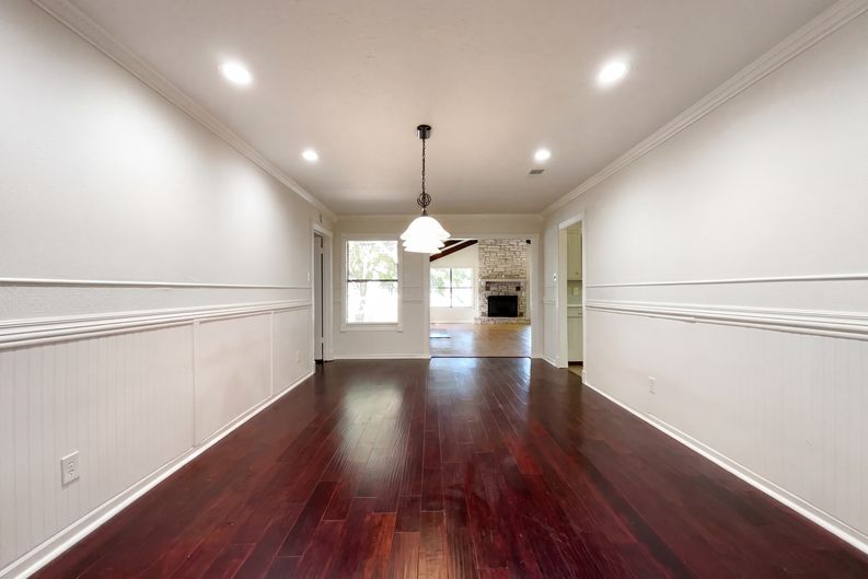 Photo 8 of 19 of 241 Greenbriar Dr, Livingston, TX