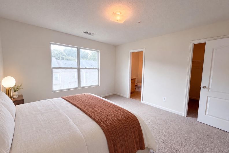 Photo 10 of 21 of 1689 Broad River Rd, Atlanta, GA