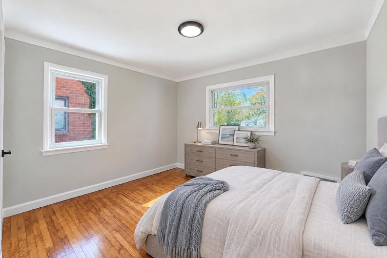 Photo 6 of 17 of 1601 Helen St, Inkster, MI