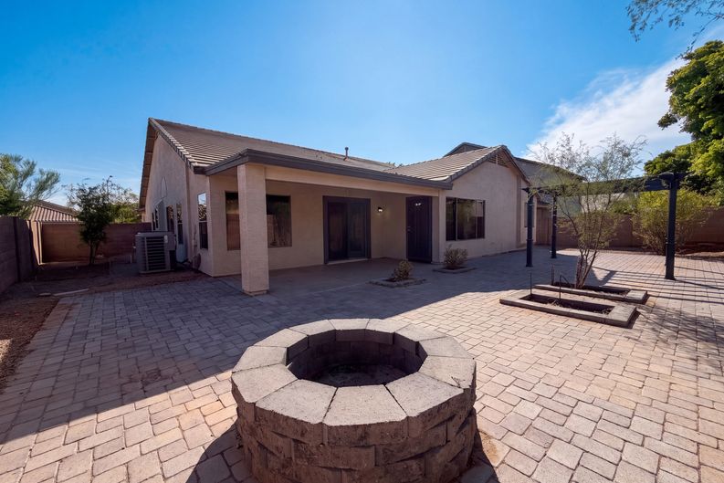 Photo 5 of 36 of 16630 W Pierce St, Goodyear, AZ