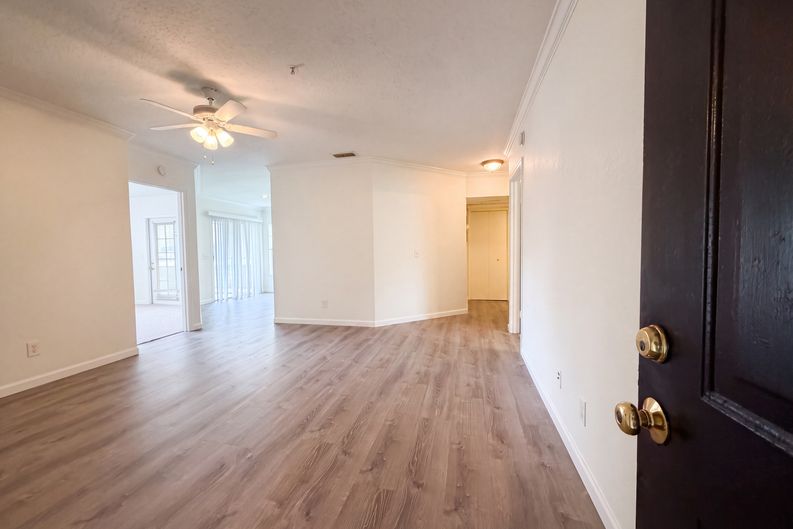 Photo 3 of 21 of 1701 The Greens Way, Jacksonville Beach, FL