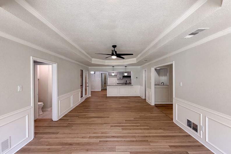 Photo 8 of 21 of 9 Muirfield Ct, Roanoke, TX