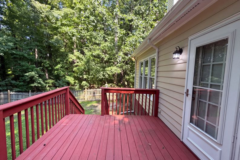 Photo 16 of 18 of 513 Saint Croix Dr, Holly Springs, NC
