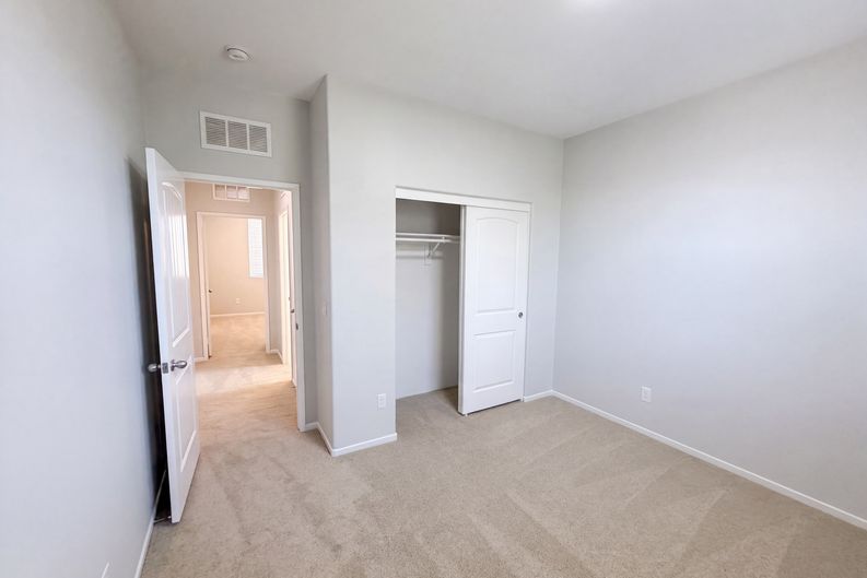 Photo 27 of 41 of 29495 Glenhurst Cir, Menifee, CA