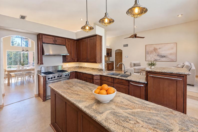 Photo 6 of 38 of 3320 Charla Dr, Prescott, AZ