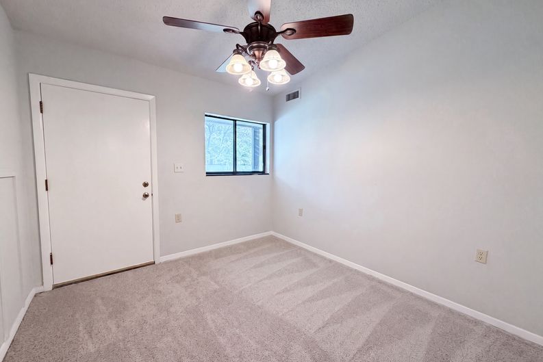 Photo 12 of 21 of 1605 Raiford Rd, Starke, FL
