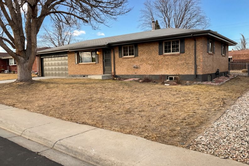 Photo 9 of 49 of 1027 N 1st St, Johnstown, CO