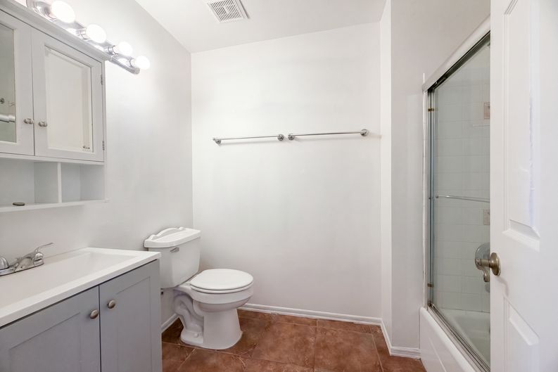 Photo 11 of 17 of 1307 W Alamo Dr, Chandler, AZ