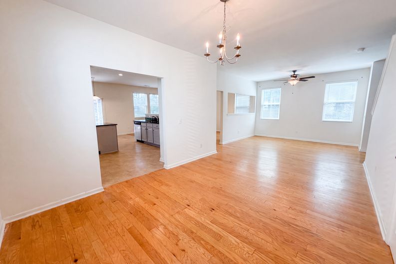 Photo 8 of 28 of 252 Cameron St, Summerville, SC