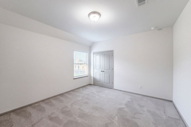 Photo 14 of 24 of 6702 Terania Cir, Katy, TX