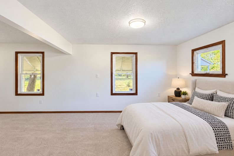 Photo 6 of 22 of 6526 Engle Rd, Brookpark, OH
