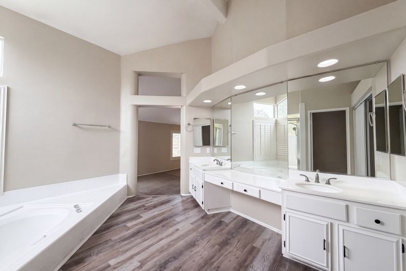 Photo 17 of 22 of 39676 Ridgedale Dr, Murrieta, CA