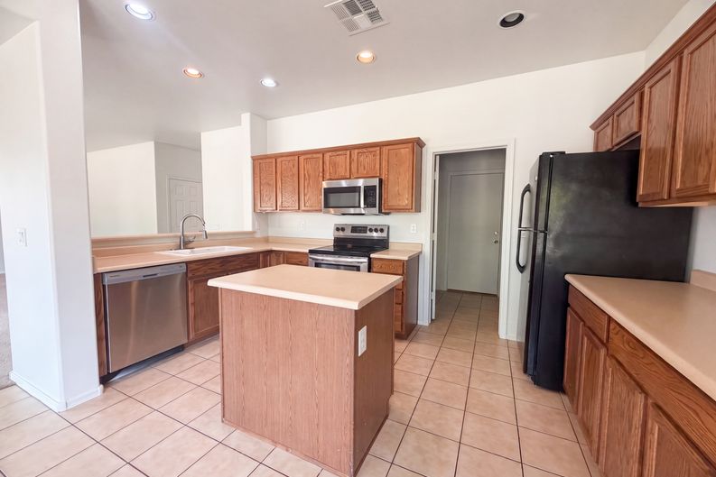 Photo 7 of 20 of 28984 N Agave Rd, San Tan Valley, AZ