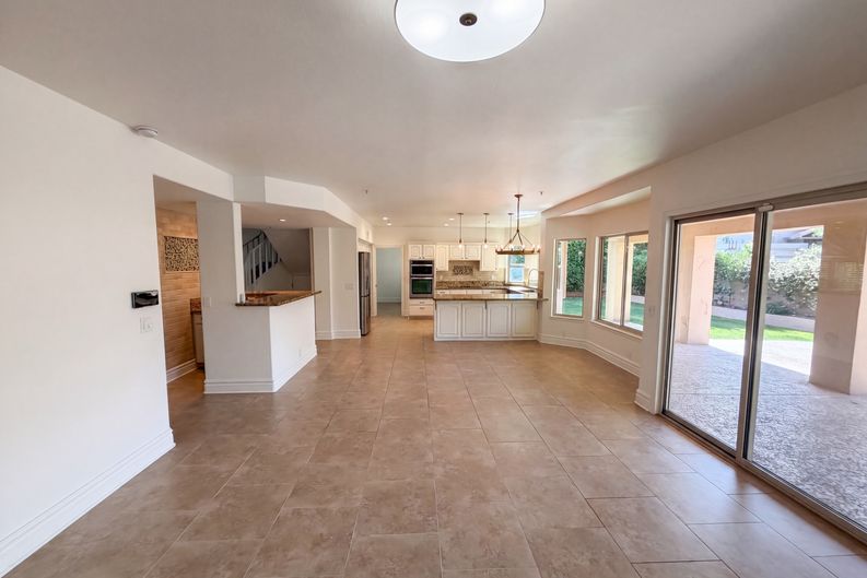 Photo 8 of 28 of 9153 E Palm Tree Dr, Scottsdale, AZ