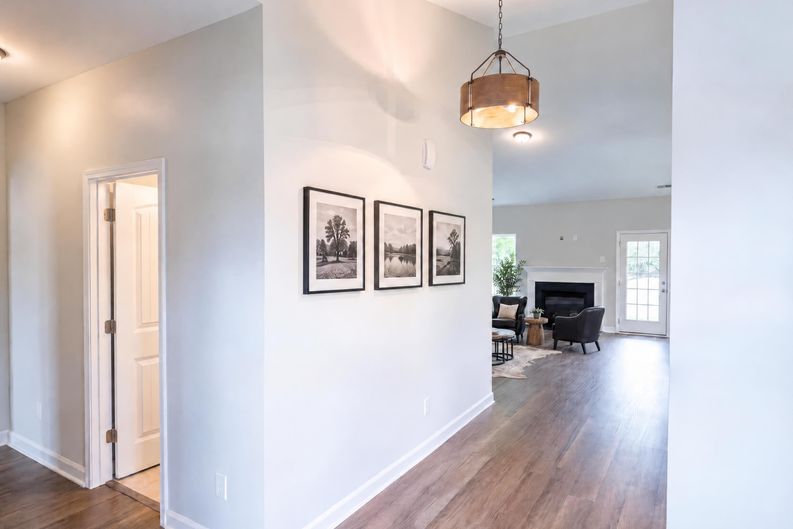 Photo 10 of 24 of 345 Hollow Cove Rd, Chapin, SC