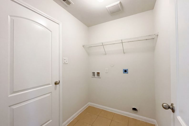 Photo 14 of 16 of 8735 Hazel Rose Sky Dr, Humble, TX