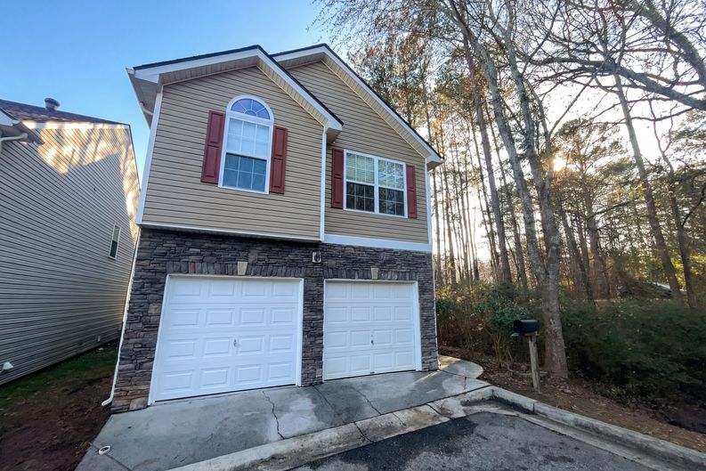 Photo 19 of 22 of 1630 Tigris Ct, Atlanta, GA