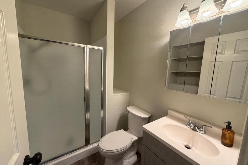 Photo 9 of 31 of 8092 Alma Mesa Way, Citrus Heights, CA