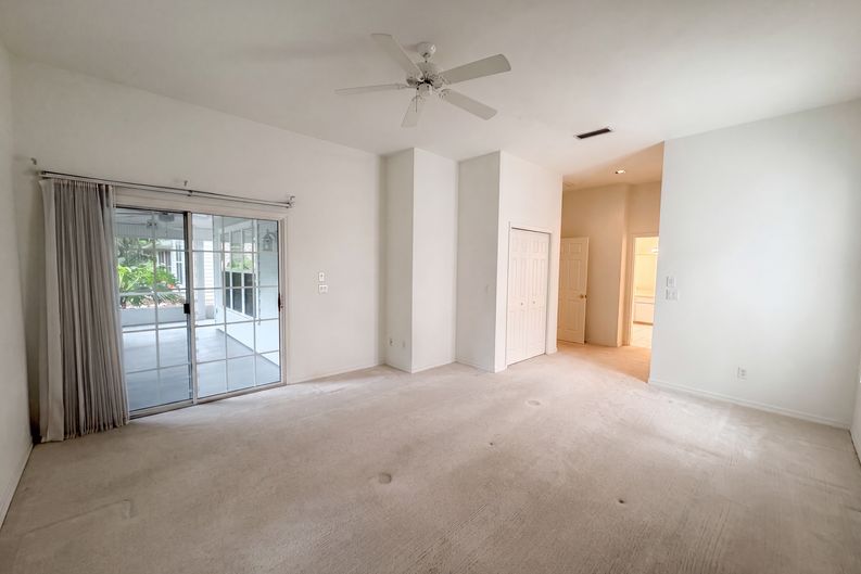 Photo 4 of 19 of 3319 Newbliss Cir, Ormond Beach, FL