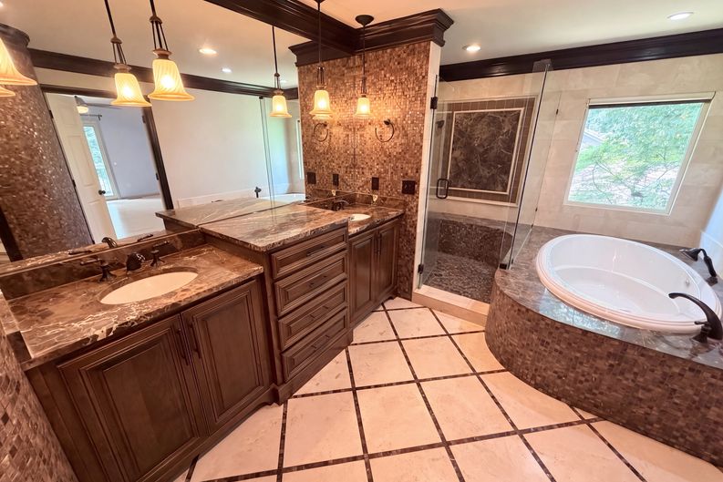 Photo 33 of 44 of 5344 Forest Springs Dr, Atlanta, GA