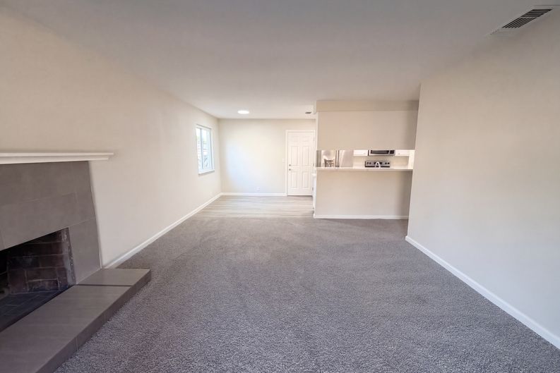 Photo 11 of 25 of 3525 Astral Dr, Sacramento, CA