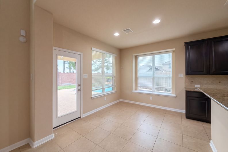 Photo 32 of 40 of 9003 Newcroft Ct, Tomball, TX