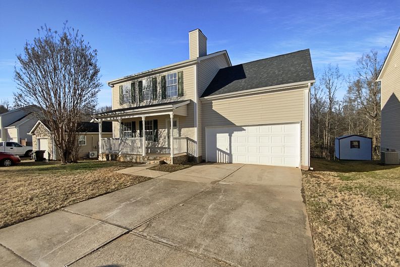 Photo 6 of 25 of 107 Hampton Ridge Dr, Greer, SC