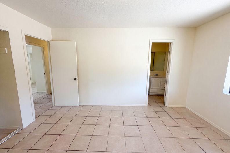 Photo 15 of 19 of 4636 N 67th Ave, Phoenix, AZ