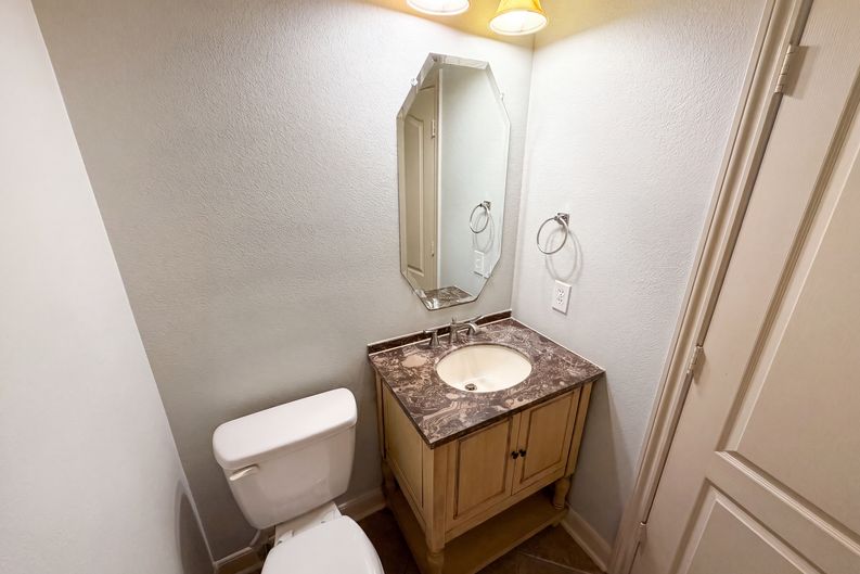 Photo 26 of 36 of 15822 Maple Shores Dr, Houston, TX
