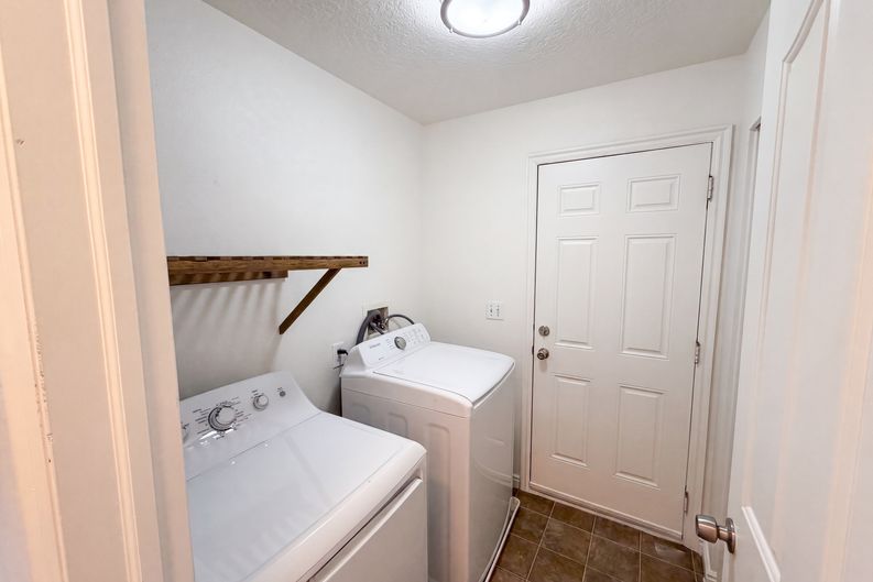 Photo 12 of 20 of 6943 W Bamburgh Way, West Valley City, UT