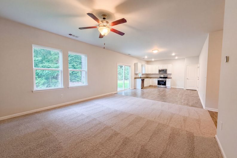 Photo 3 of 27 of 8618 Blair Ct, Douglasville, GA