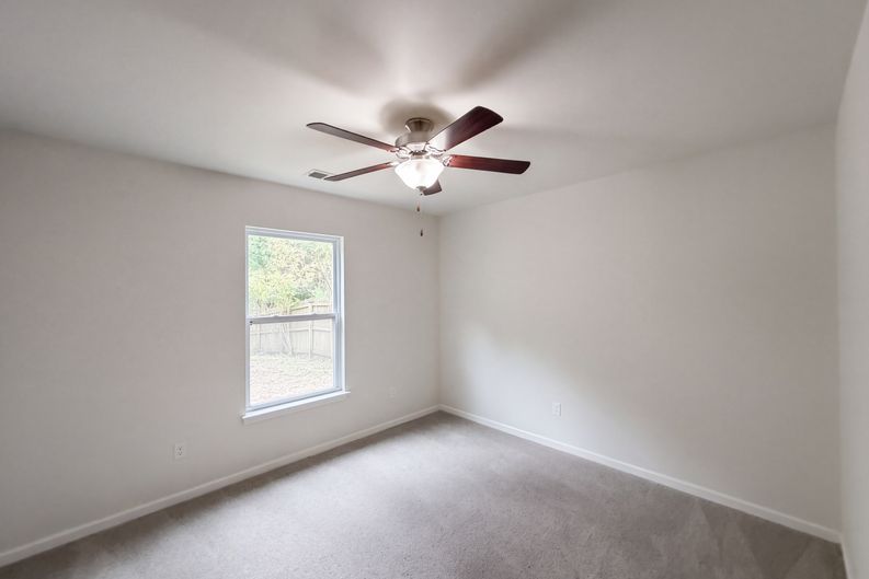 Photo 8 of 14 of 168 Brittondale Rd, Summerville, SC