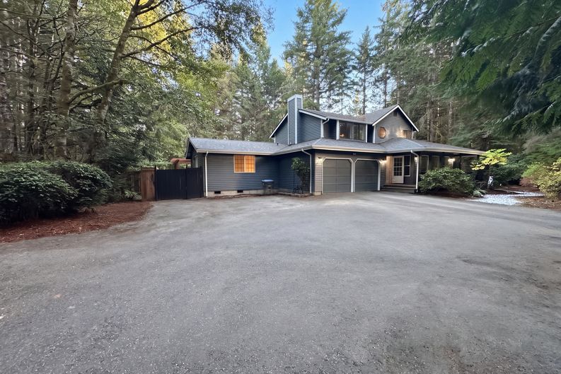 Photo 39 of 44 of 7423 Ebbert Dr SE, Port Orchard, WA